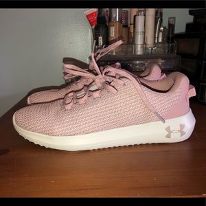 Under Armour Sneakers